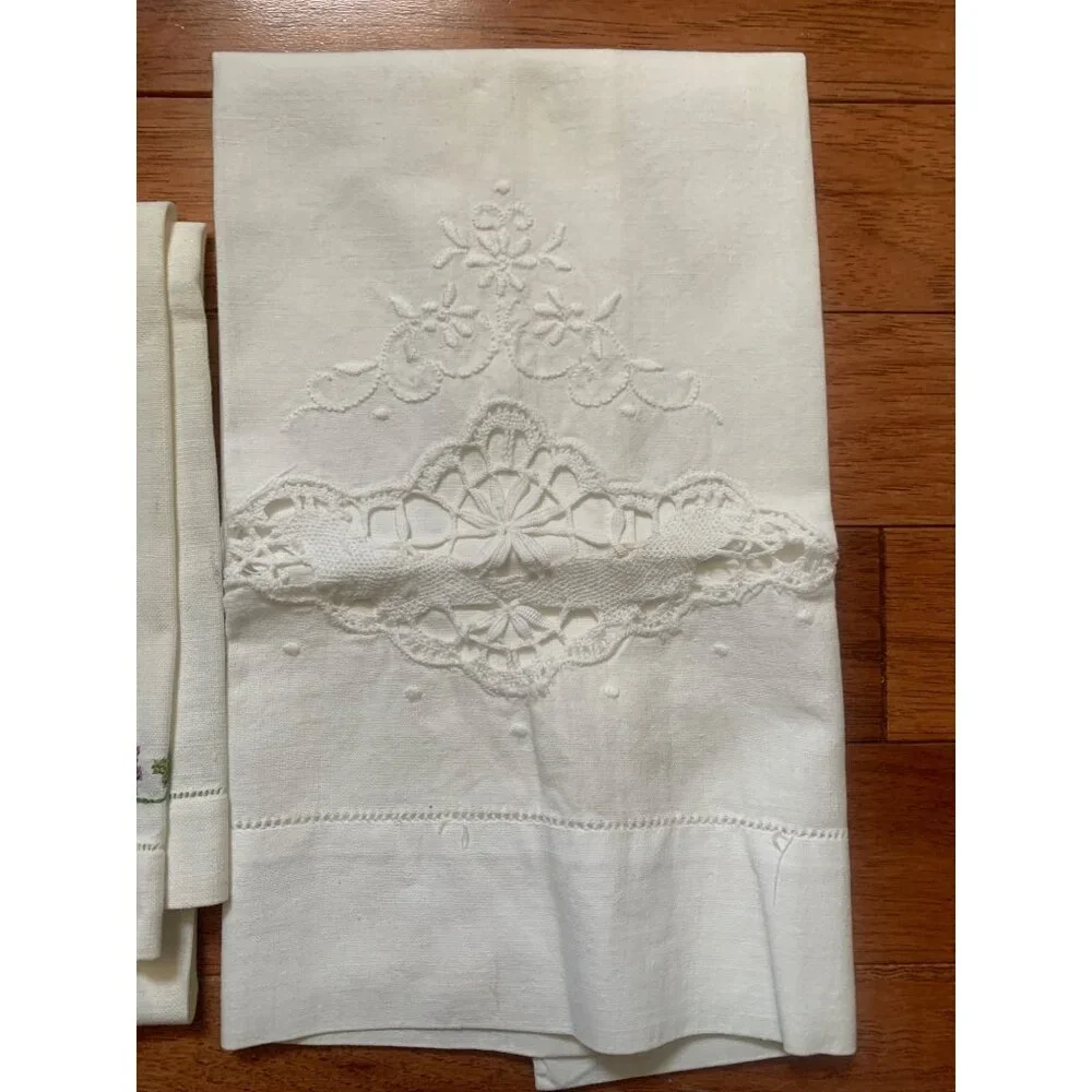 Vintage Embroidered & Cutwork Hand Towels Purple Violets Floral Cotton 17x31 14x